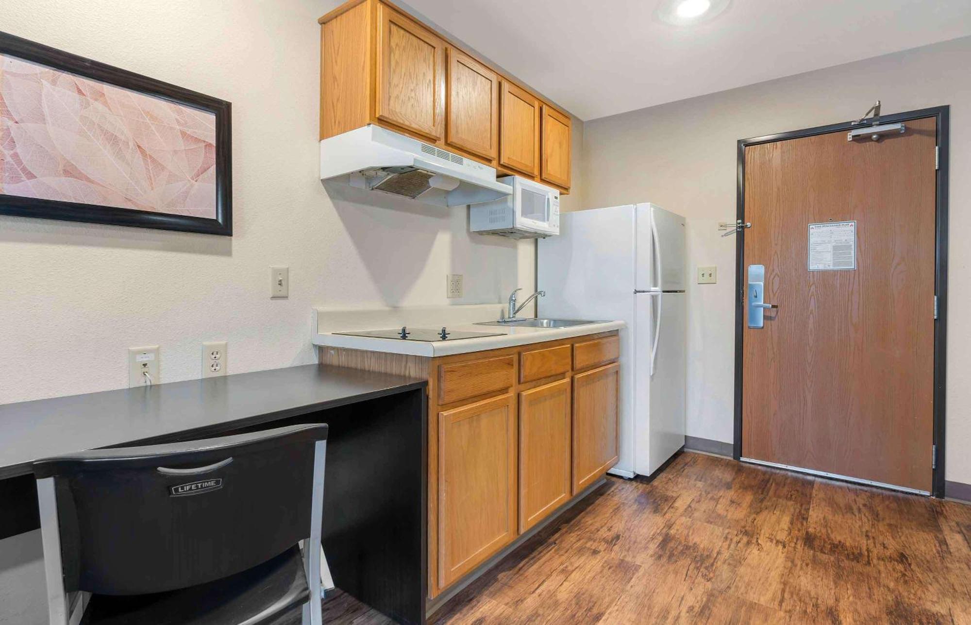 Extended Stay America Select Suites - Orlando - South Экстерьер фото